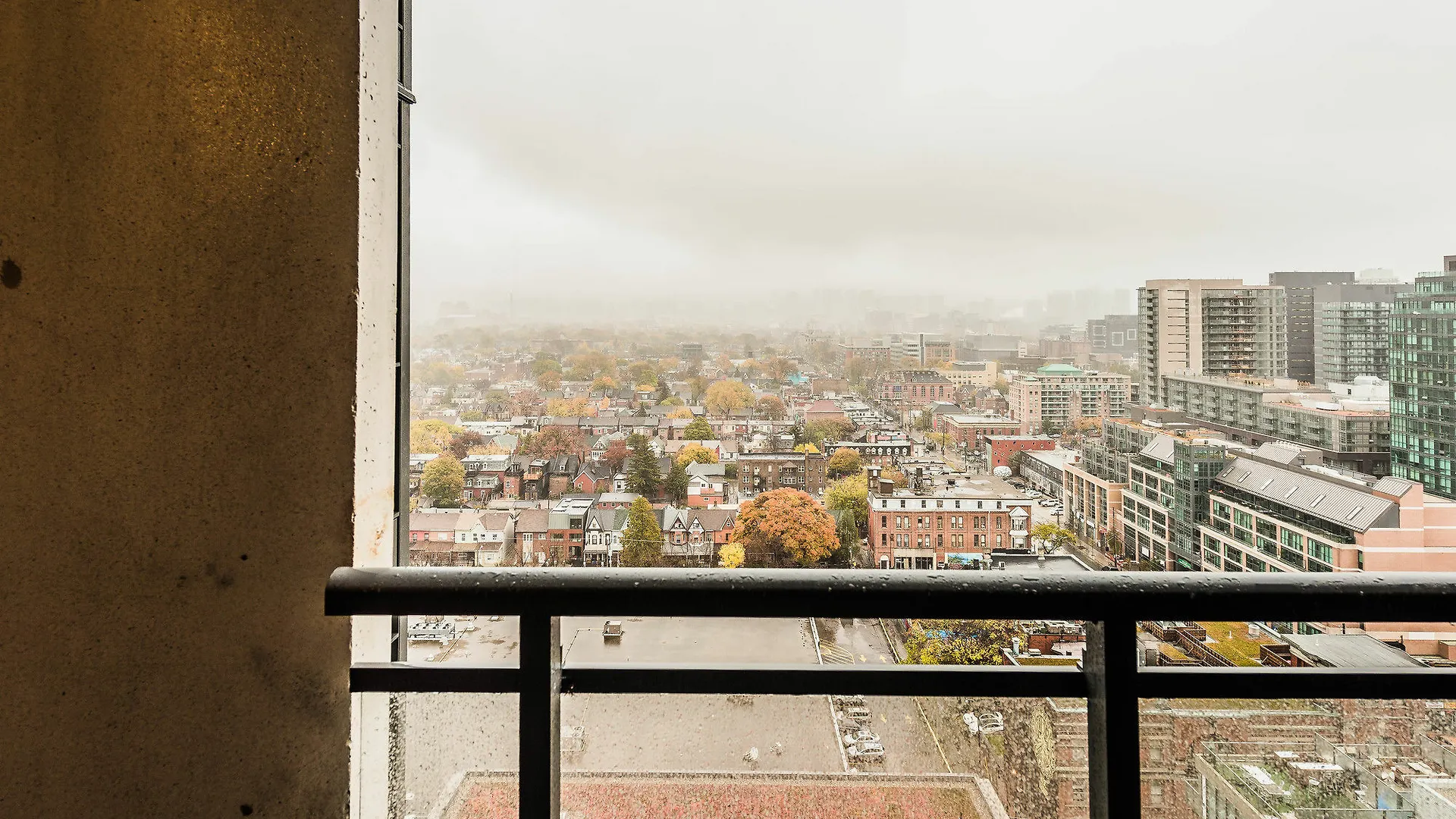 Gladstone Suites - Toronto Central
