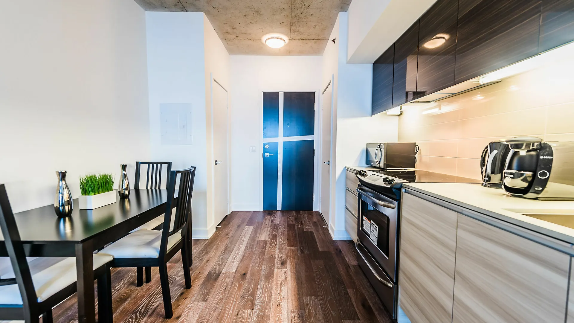 Gladstone Suites - Toronto Central